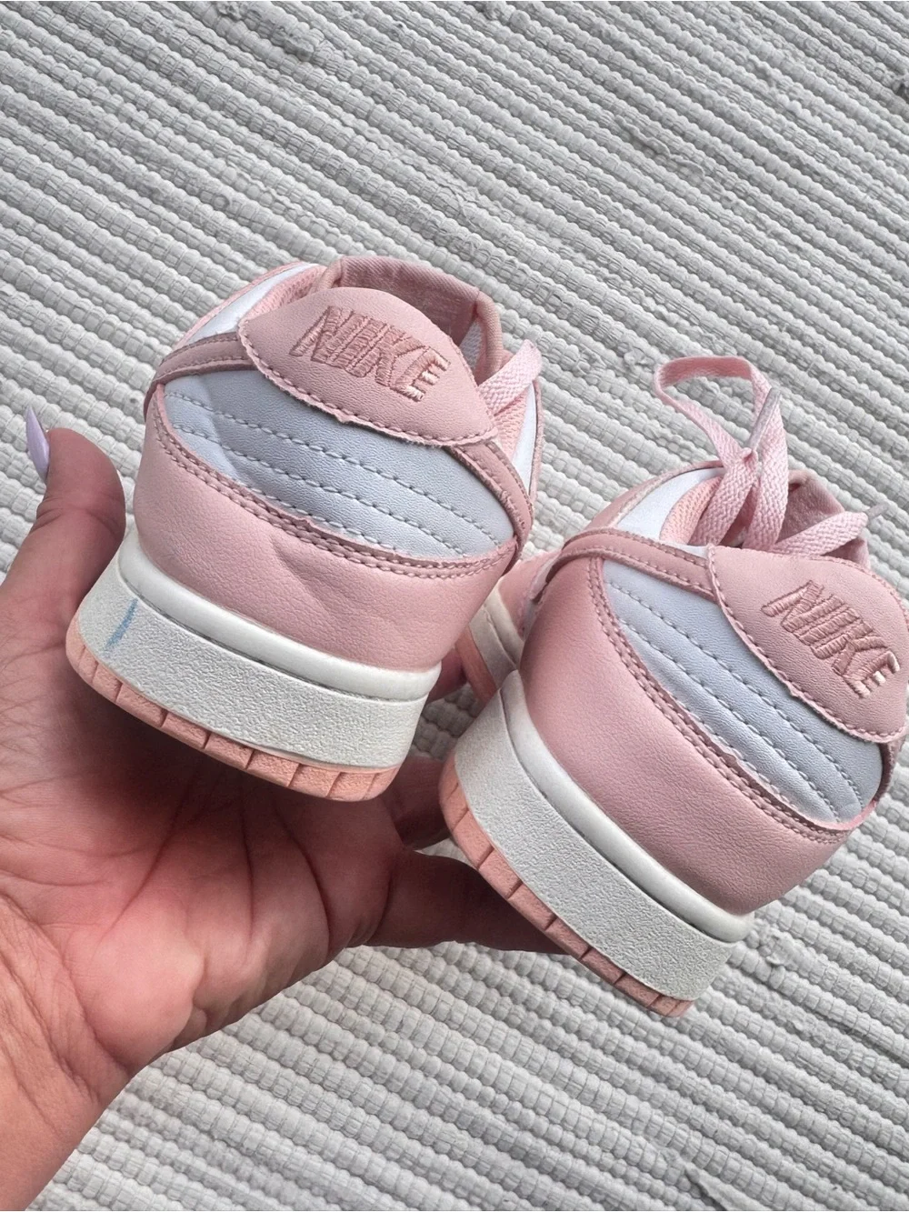 Nike Pink & White Low Top Sneakers Women’s Casual Streetwear